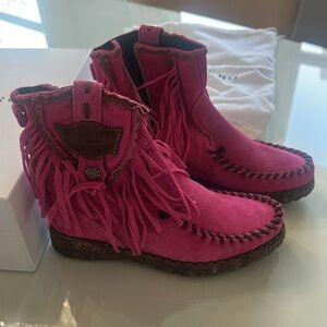 El Vaquero Italy Pink Moccasin Boots